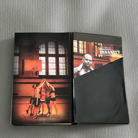 Beachbody Insanity program workout dvds, guide, calendar - Picture 11 of 11